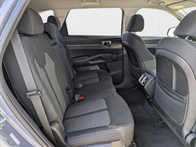 Used 2023 Kia Sorento LX image 19