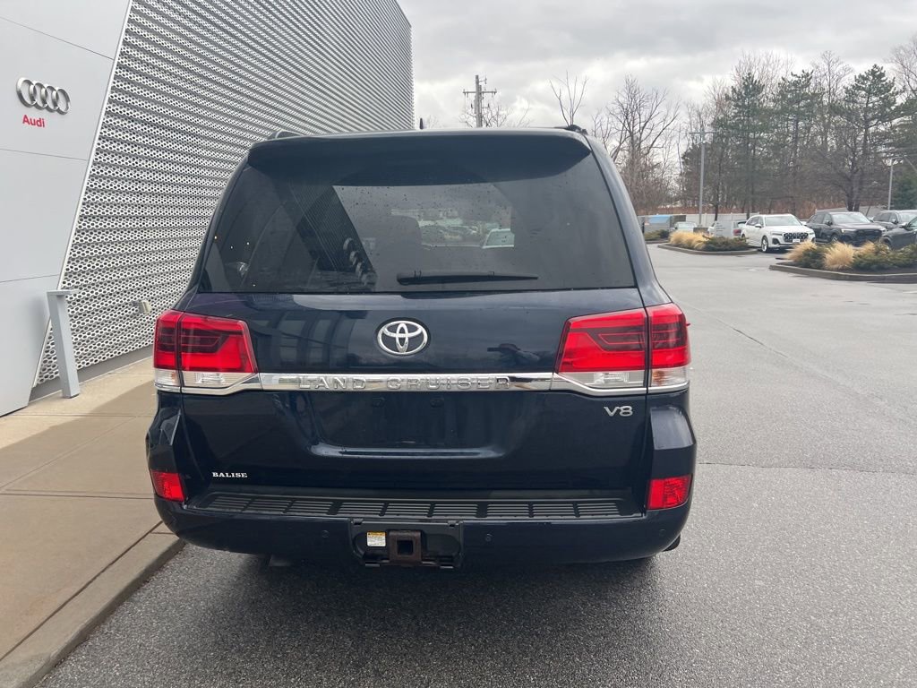 Used 2018 Toyota Land Cruiser image 30