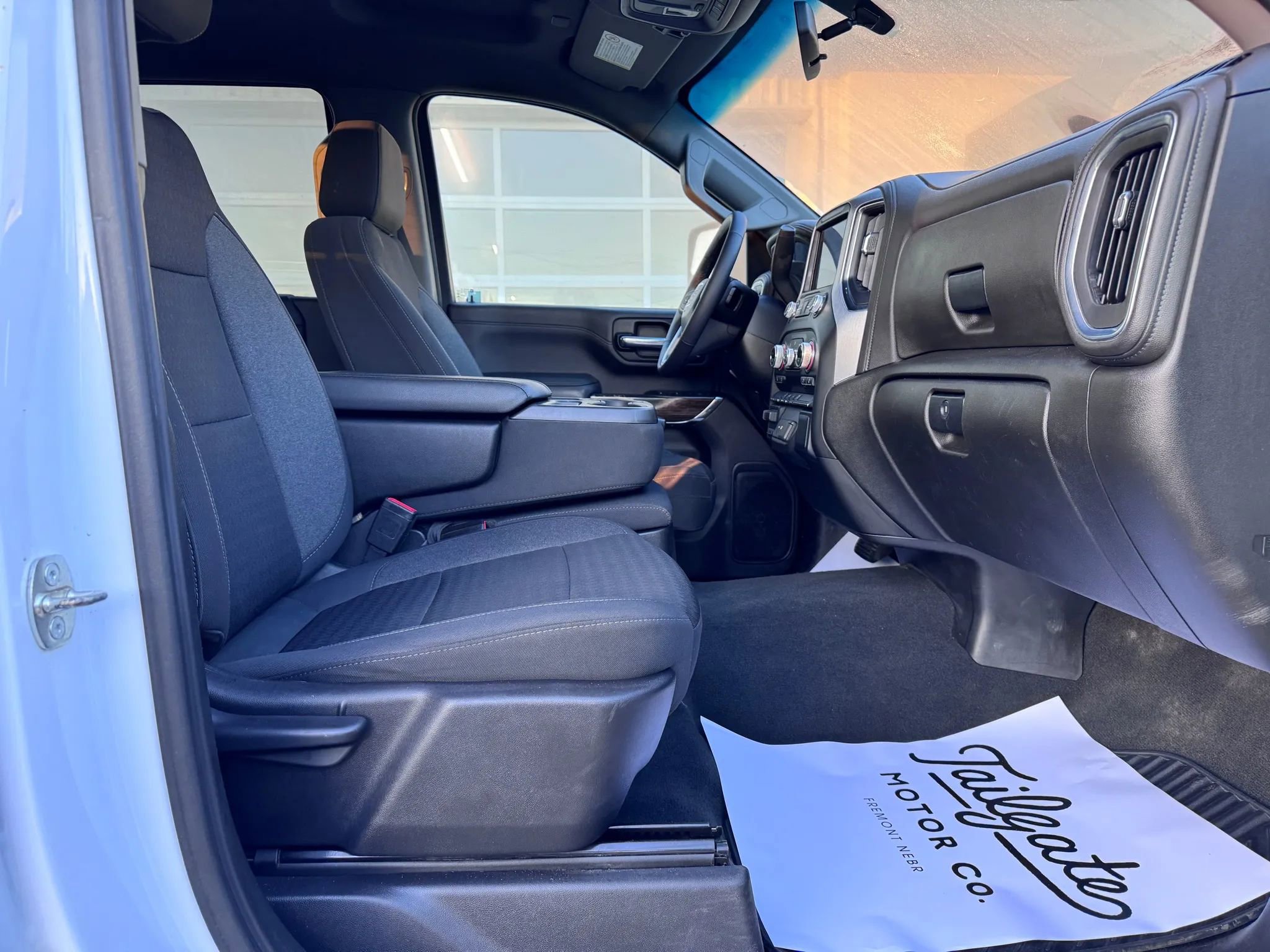 Used 2022 GMC Sierra 2500 SLE w/ SLE Convenience Package image 12