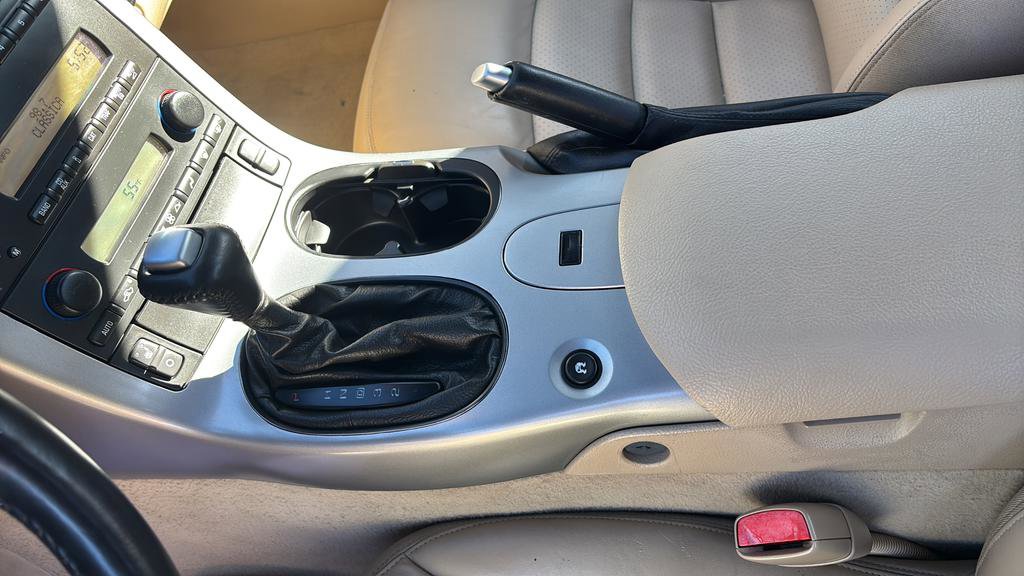 Used 2005 Chevrolet Corvette Convertible w/ Preferred Equipment Group image 18