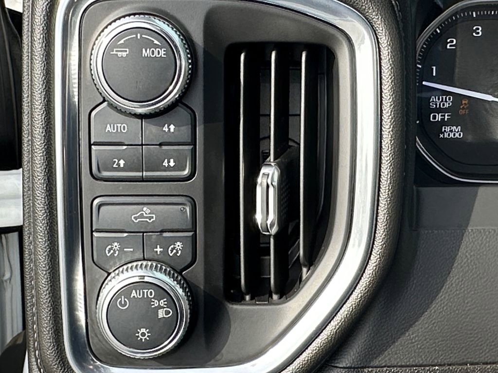 Used 2020 GMC Sierra 1500 SLE image 21