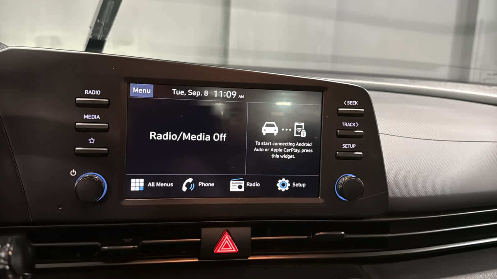 Used 2025 Hyundai Elantra Sport FWD image 15