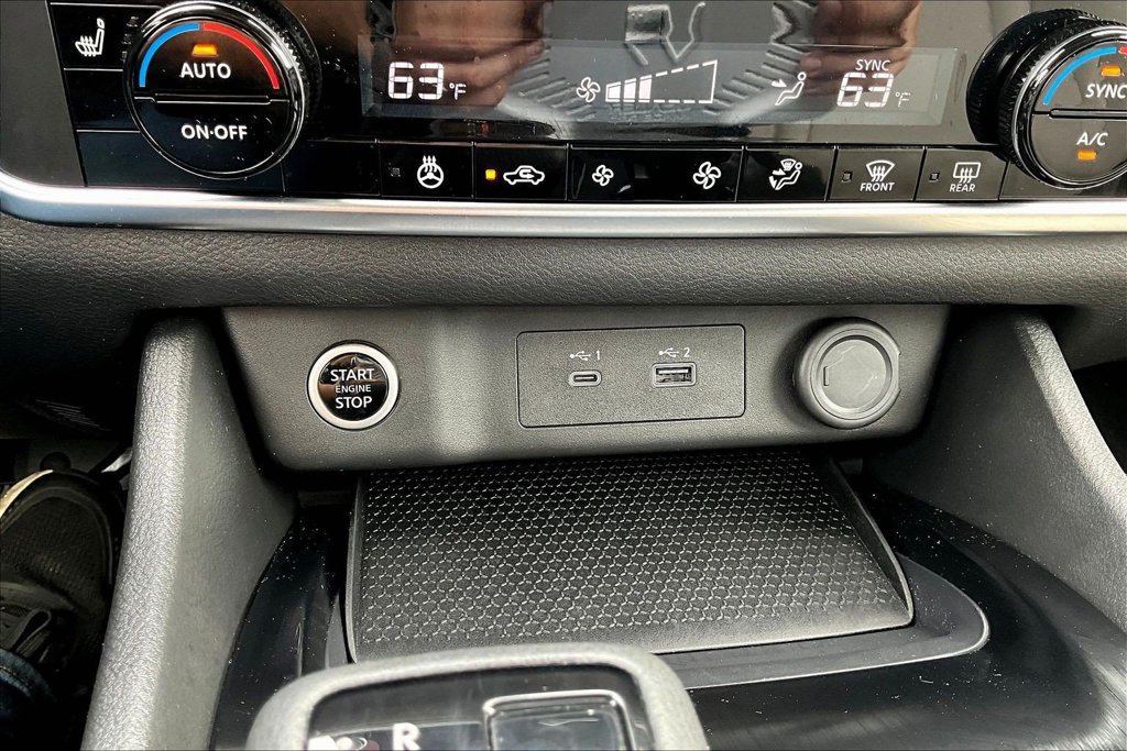 Certified 2023 Nissan Rogue SV w/ SV Premium B Package AWD/4WD image 16