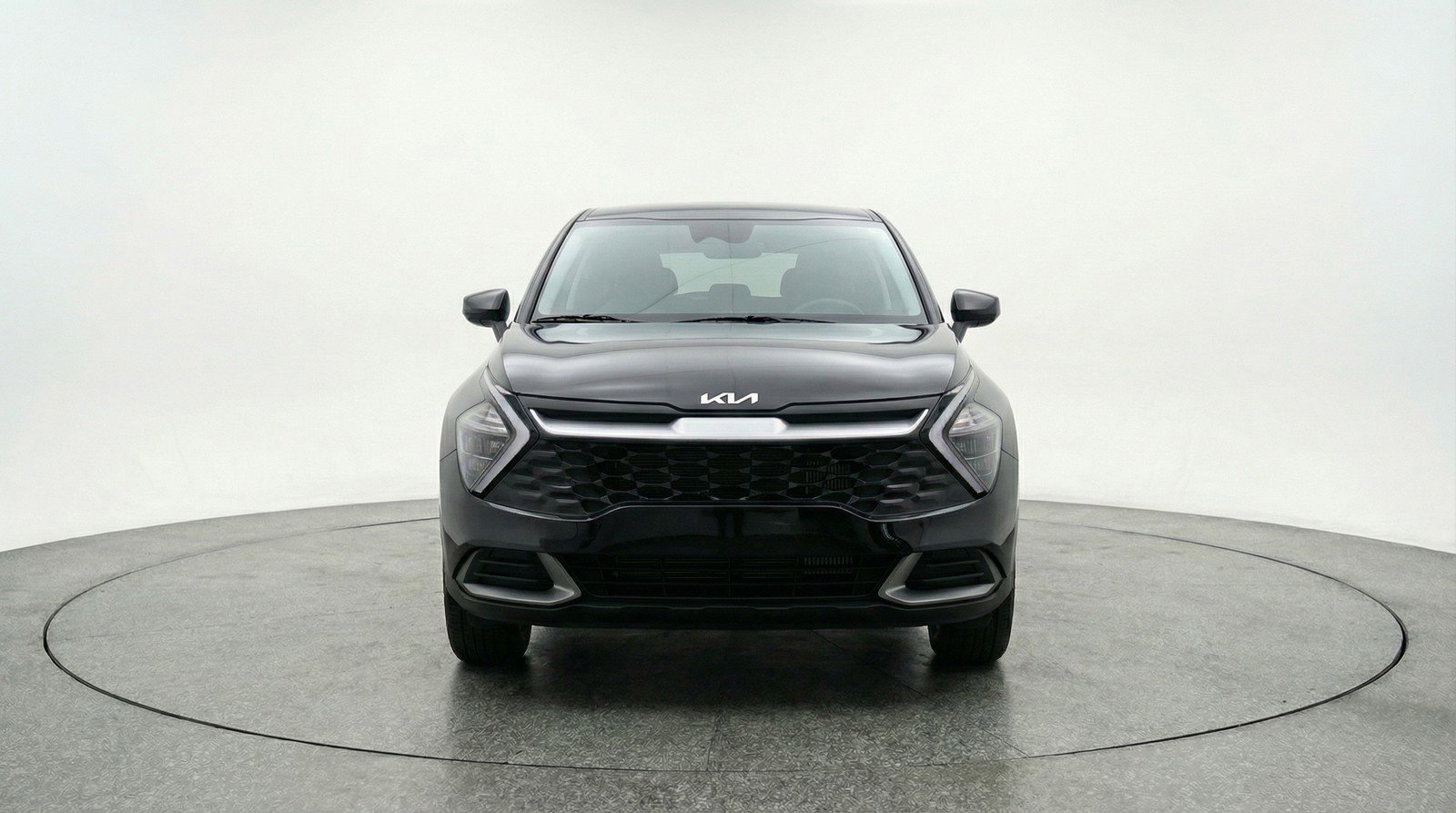 Used 2025 Kia Sportage LX image 2