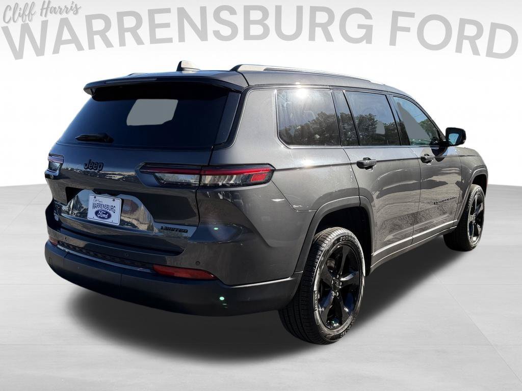 Used 2024 Jeep Grand Cherokee L Limited w/ Black Appearance Package AWD/4WD image 7