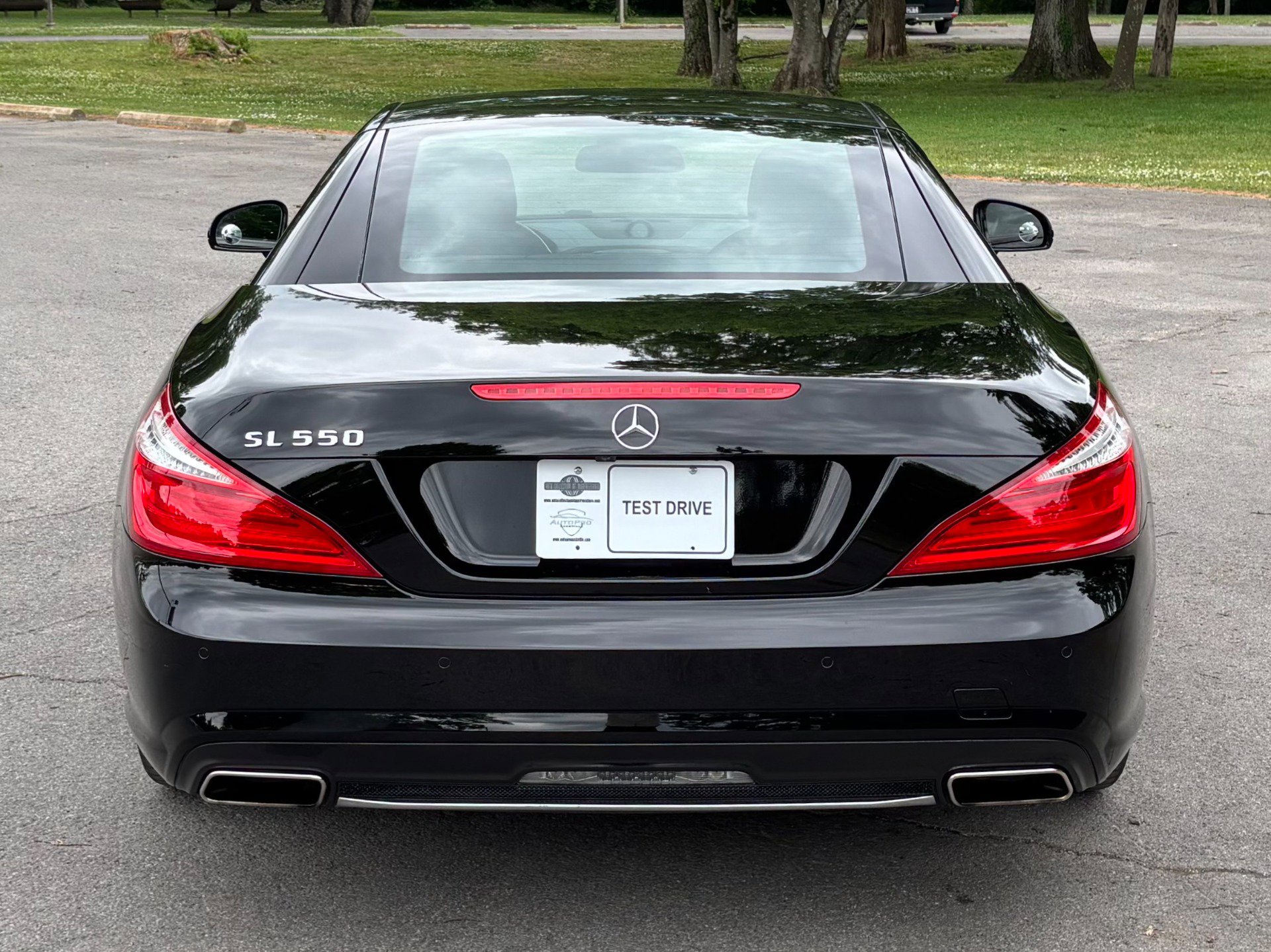 Used 2014 Mercedes-Benz SL 550 image 13