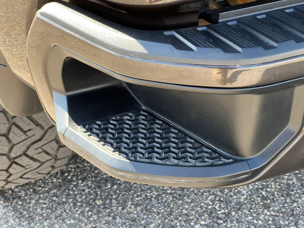 Used 2020 Chevrolet Silverado 2500 High Country w/ Z71 Off-Road Package image 12