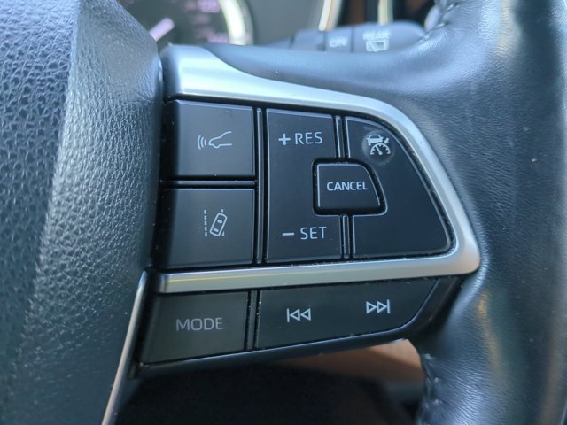 Used 2022 Toyota Highlander Platinum AWD/4WD image 26