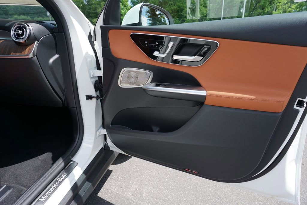 Certified 2025 Mercedes-Benz GLC 350e 4MATIC image 61