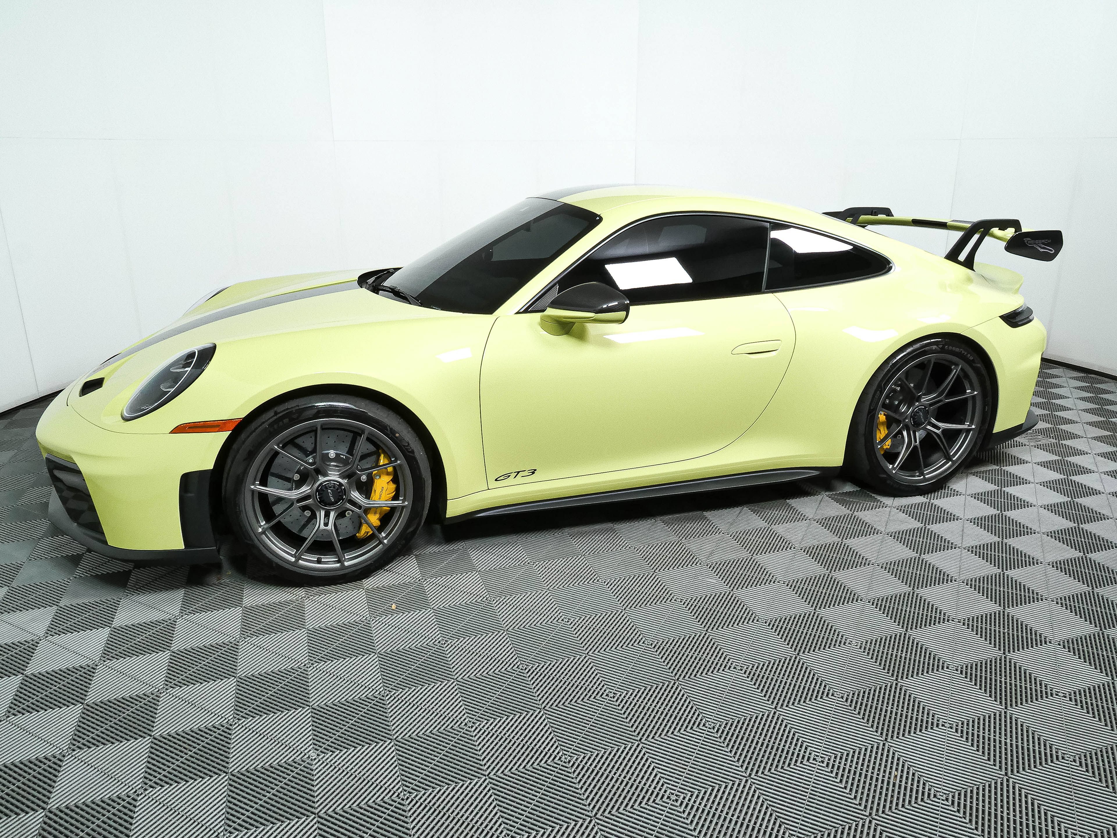 Certified 2026 Porsche 911 GT3 RWD image 2