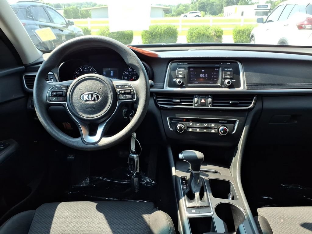 Used 2017 Kia Optima LX FWD image 14