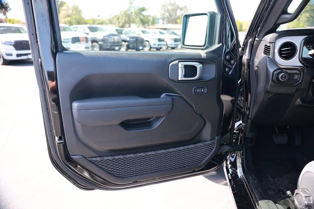 New 2026 Jeep Gladiator Sport AWD/4WD image 13