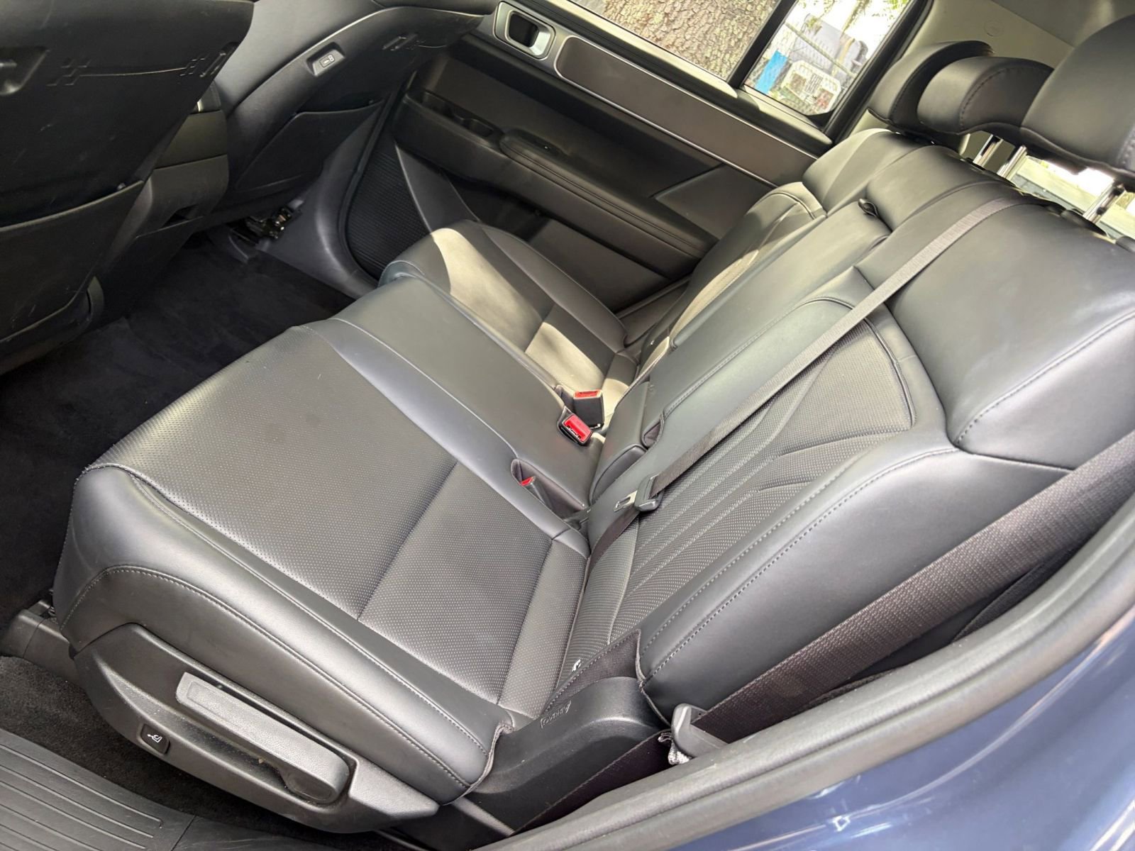 Used 2025 Hyundai Santa Fe SEL FWD image 27