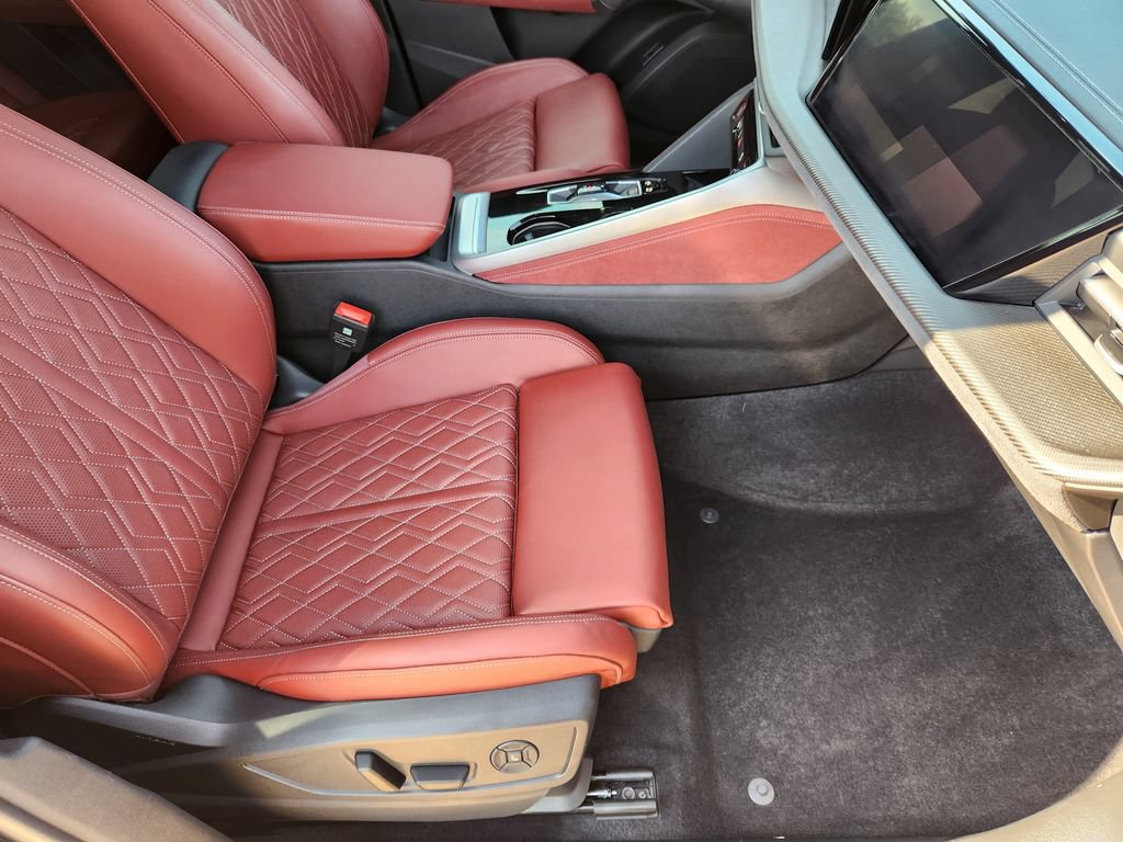 Certified 2025 Audi SQ5 Prestige AWD/4WD image 16