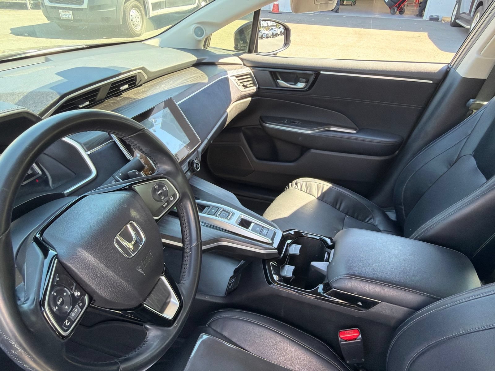Used 2018 Honda Clarity Touring image 5