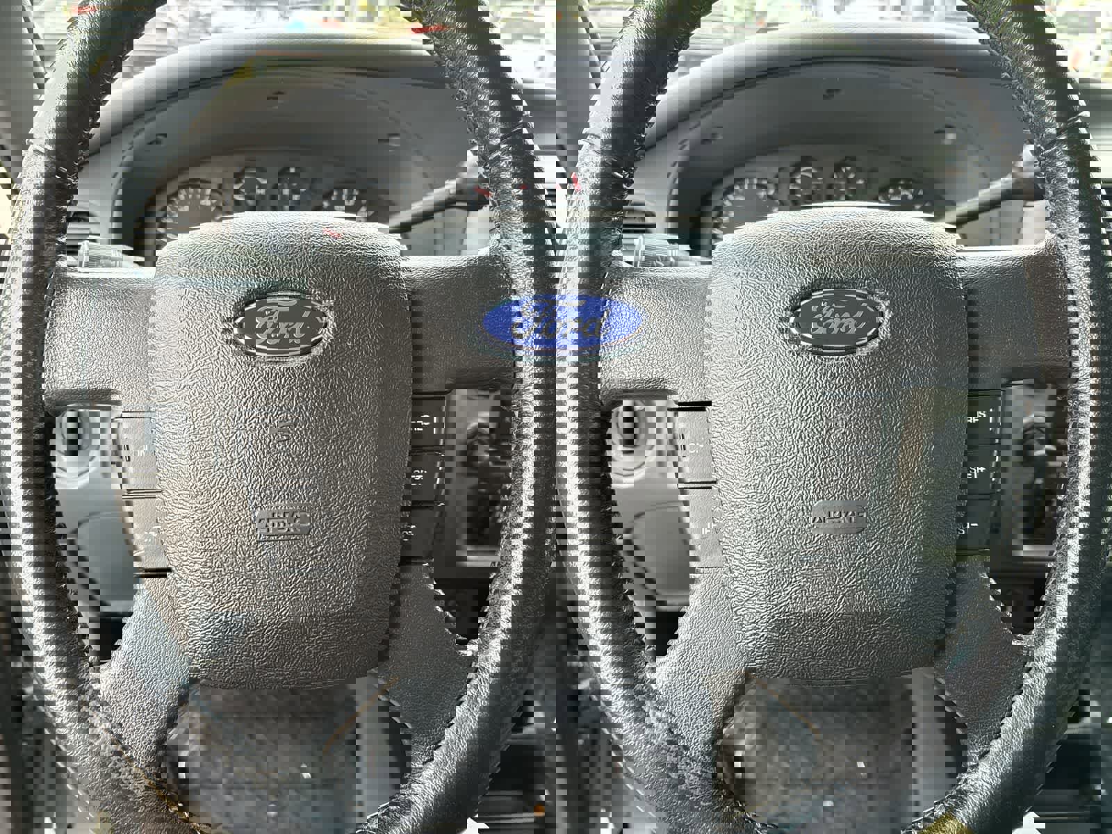 Used 2010 Ford Ranger XLT image 13