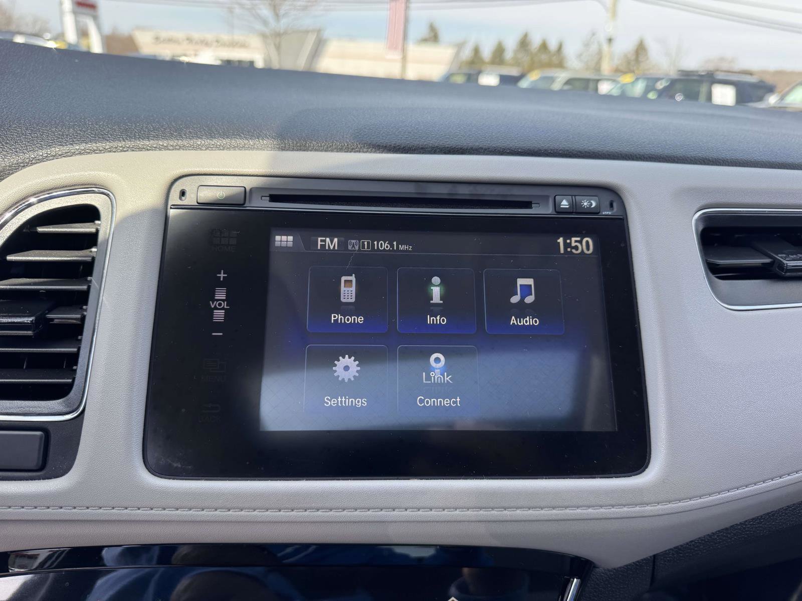 Used 2018 Honda HR-V EX image 29
