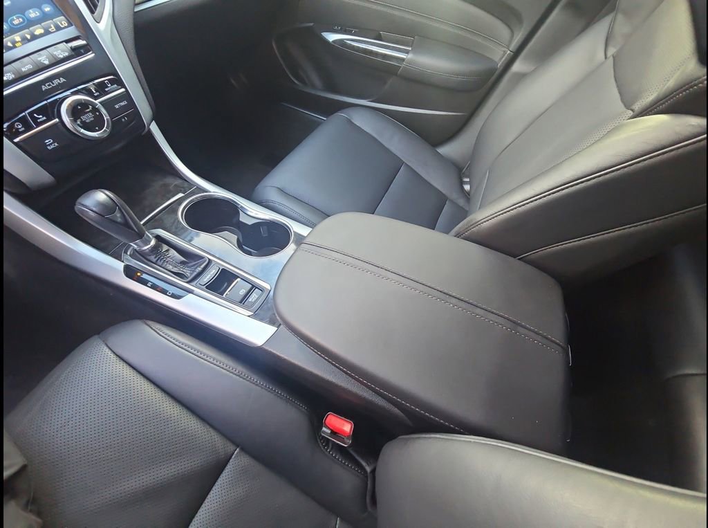 Used 2018 Acura TLX w/ Technology Package FWD image 22