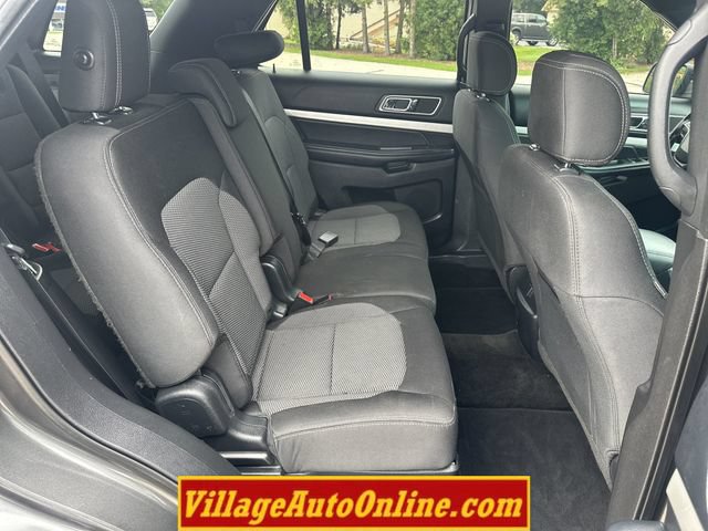 Used 2016 Ford Explorer XLT w/ Equipment Group 201A AWD/4WD image 37
