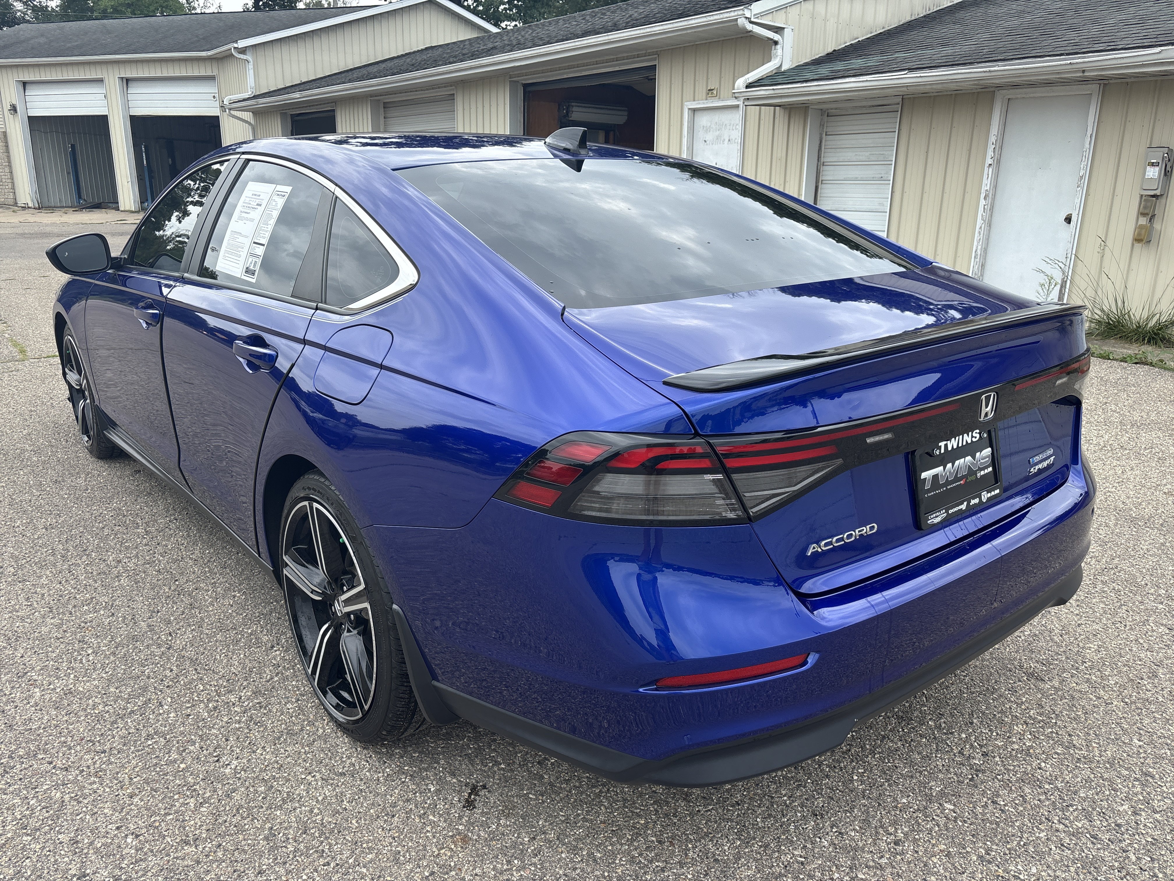 Used 2023 Honda Accord Sport image 9