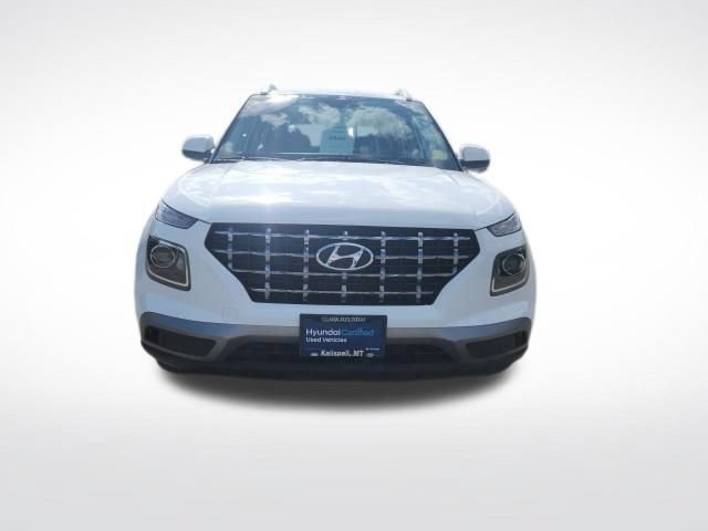 Used 2023 Hyundai Venue SEL FWD image 2