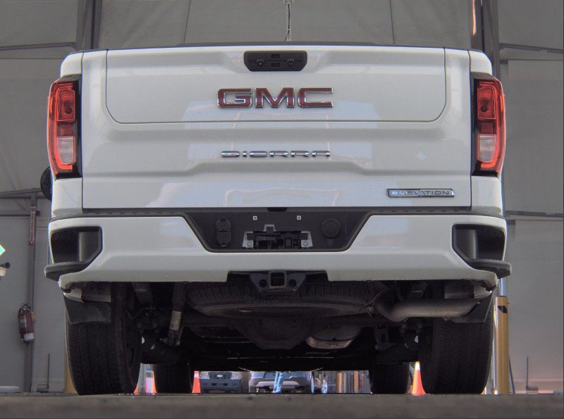 Used 2022 GMC Sierra 1500 Elevation RWD image 4