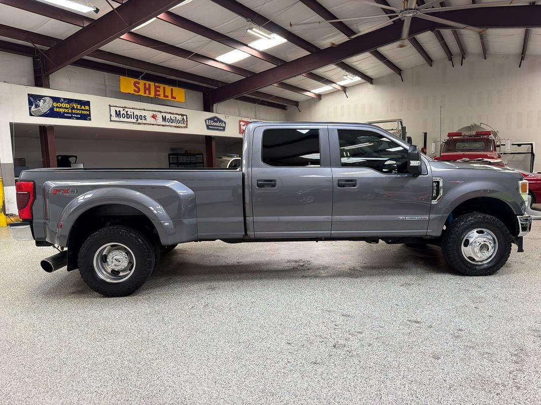 Used 2022 Ford F350 XL w/ STX Appearance Package AWD/4WD image 8