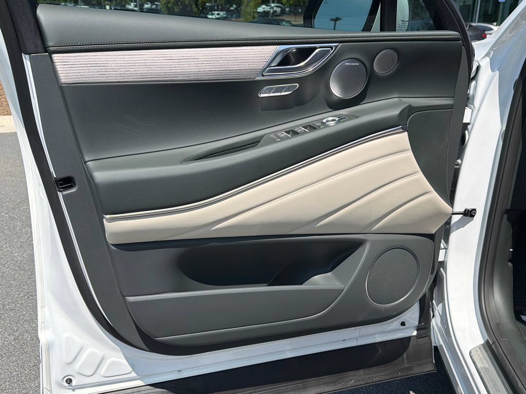 New 2027 Genesis GV80 3.5T Prestige AWD/4WD image 12