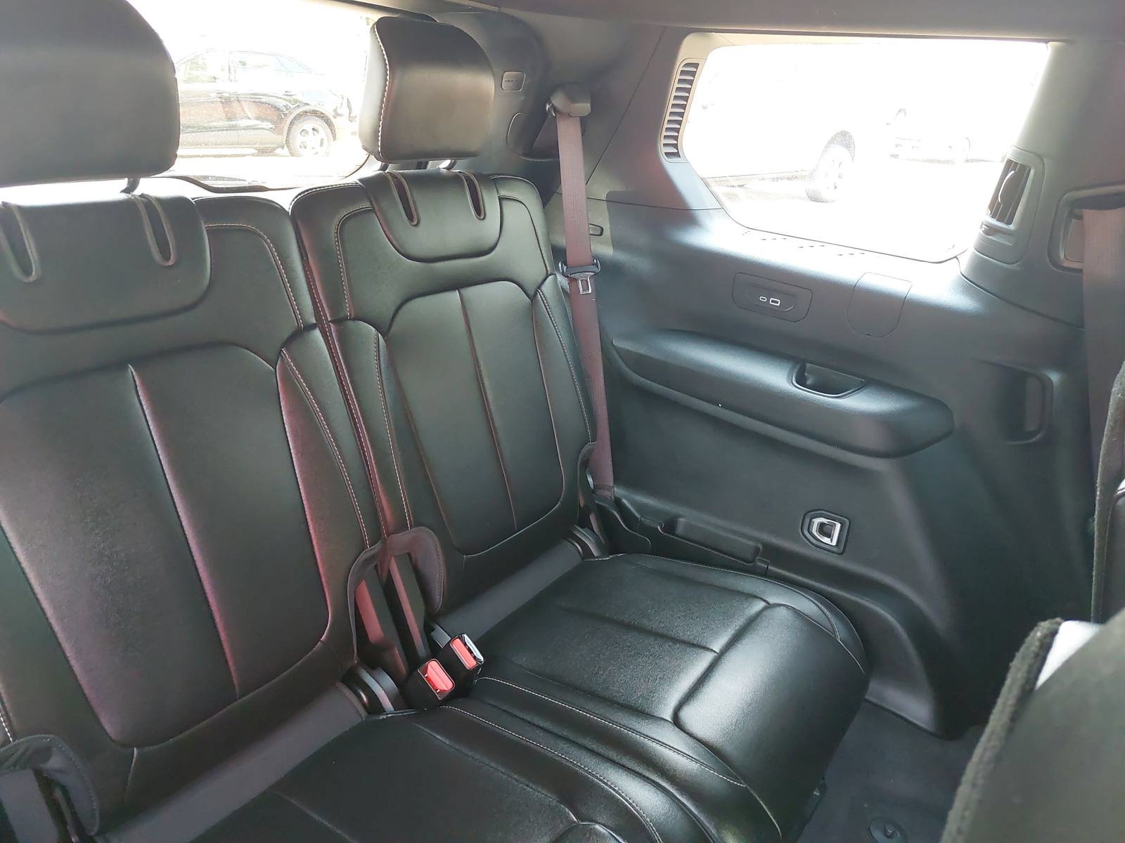 Used 2025 Jeep Grand Cherokee L Limited w/ Black Appearance Package AWD/4WD image 13