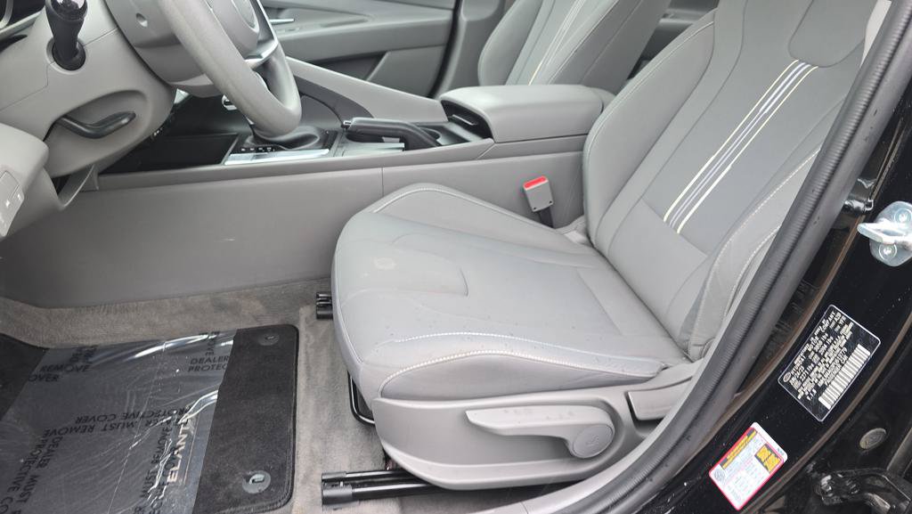Certified 2023 Hyundai Elantra SEL FWD image 13