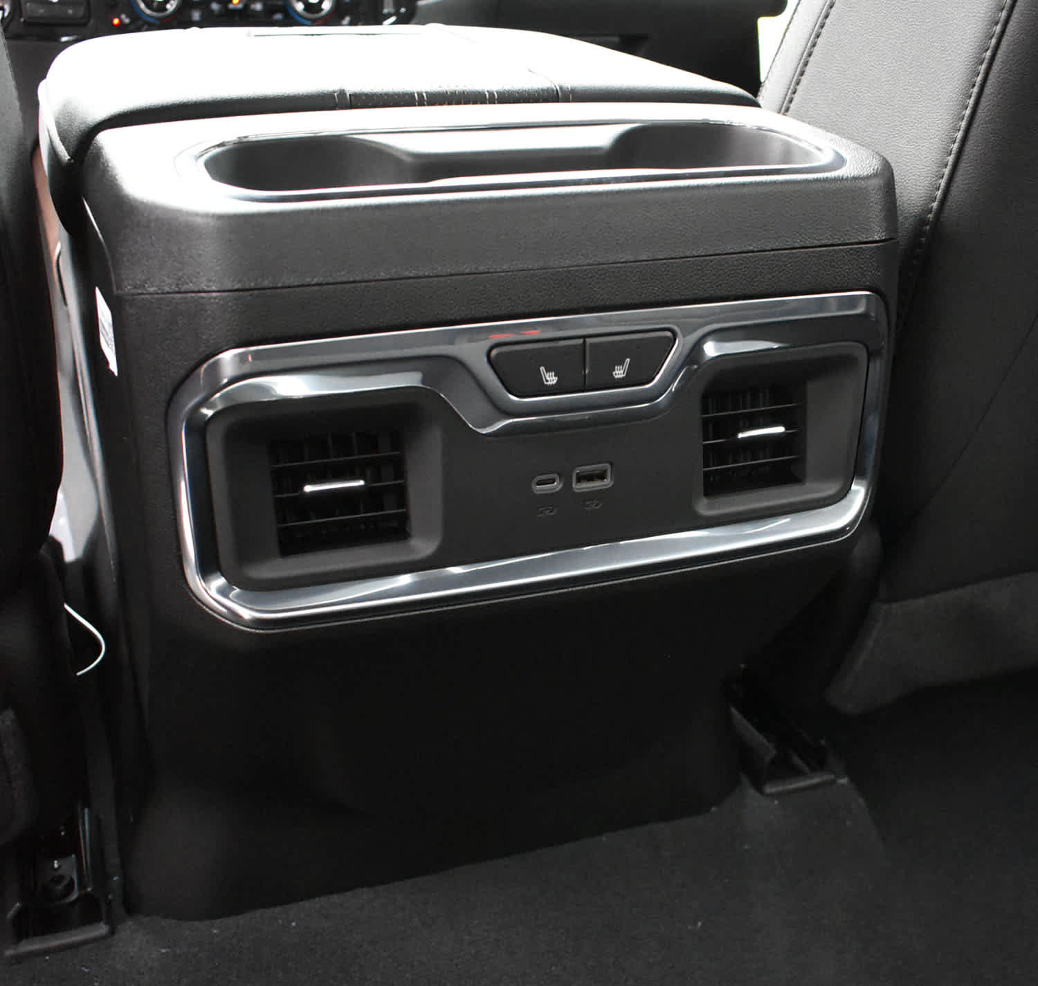 New 2026 Chevrolet Silverado 2500 High Country w/ High Country Premium Package AWD/4WD image 13