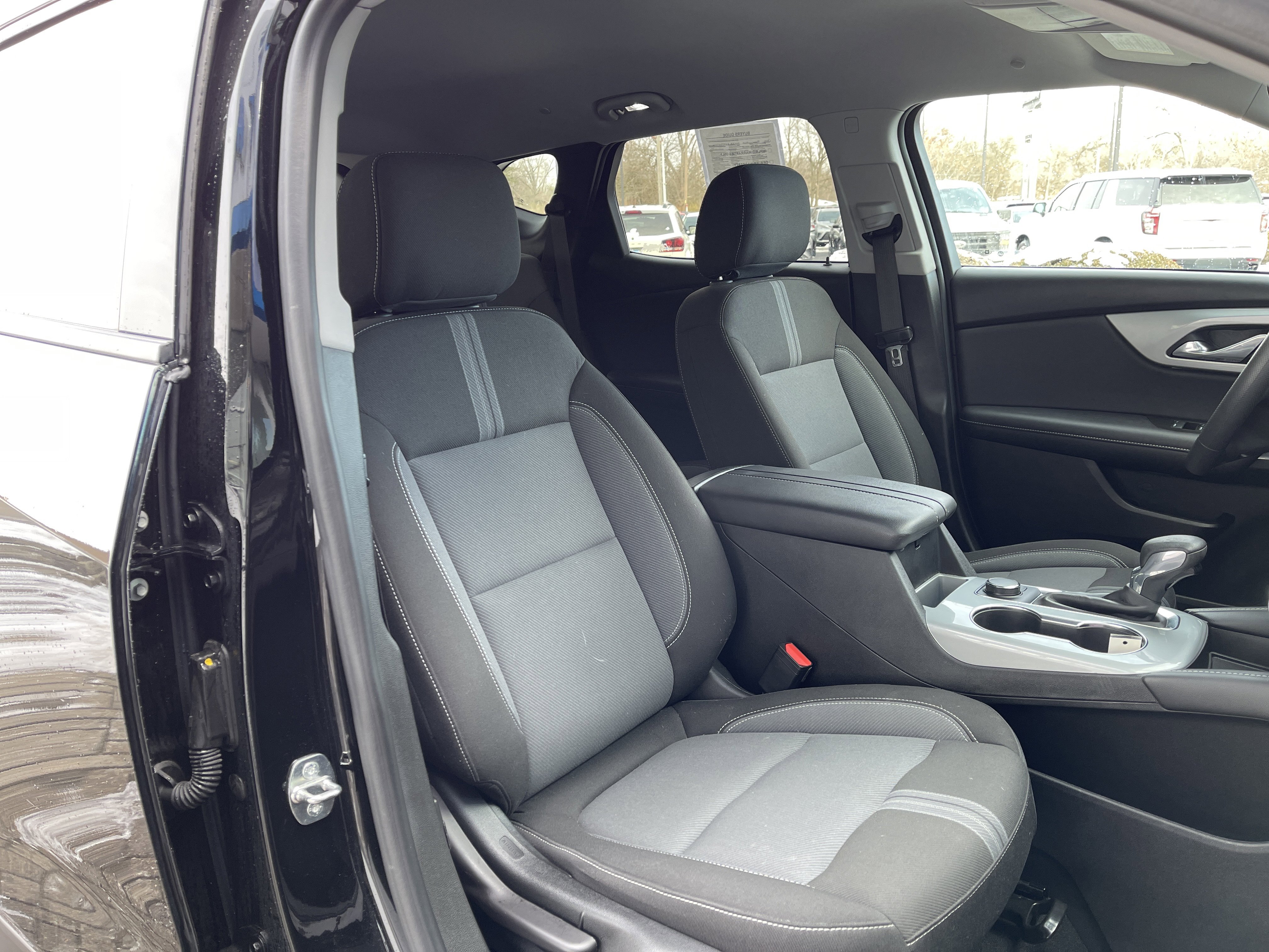 Used 2023 Chevrolet Blazer LT image 31