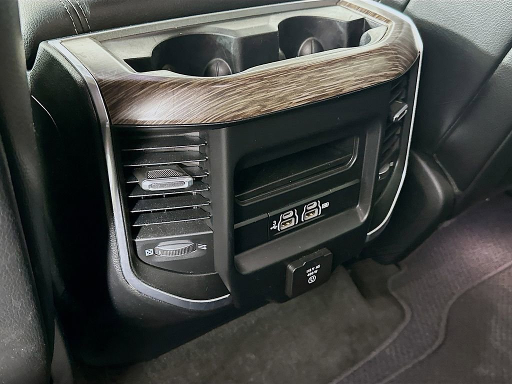 Used 2020 RAM 1500 Laramie AWD/4WD image 32