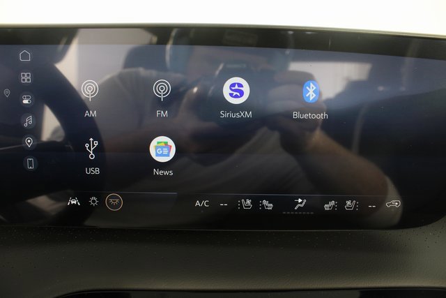 New 2026 Buick Enclave Avenir image 7