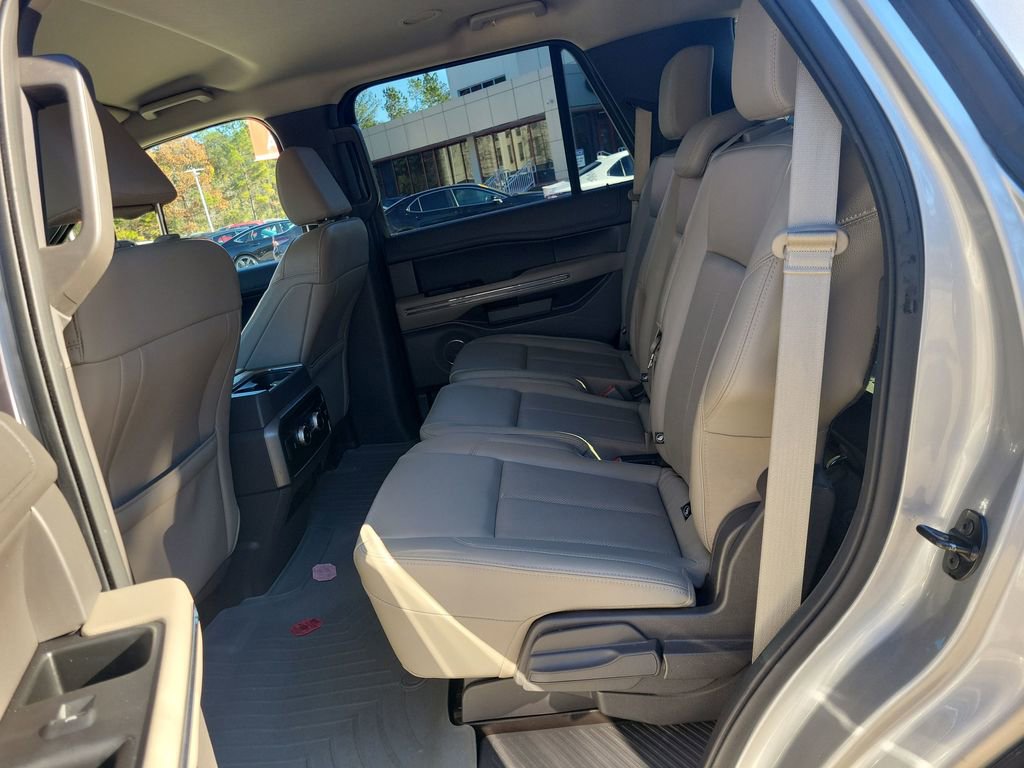Used 2021 Ford Expedition XLT image 17