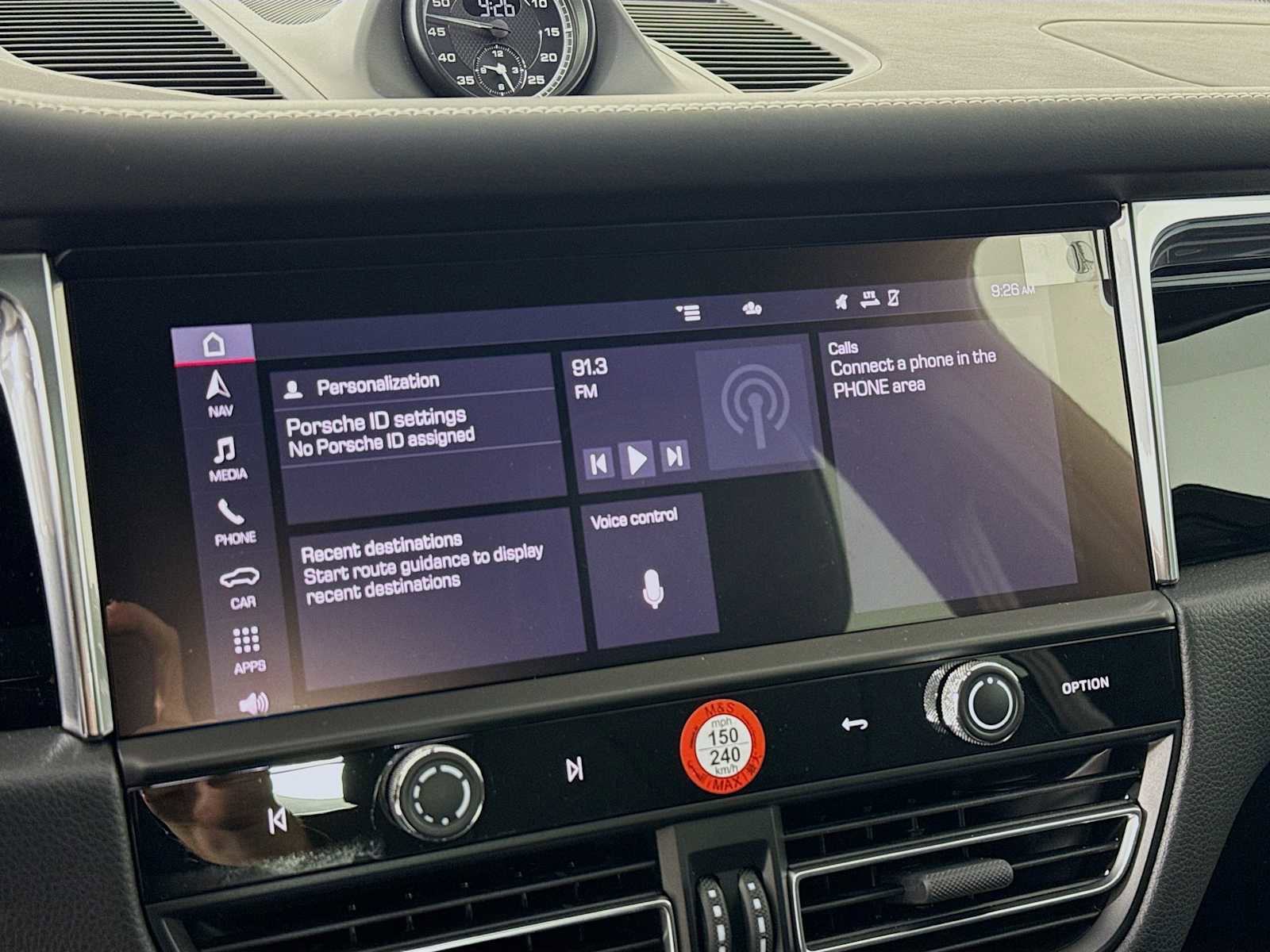 New 2026 Porsche Macan Turbo image 18