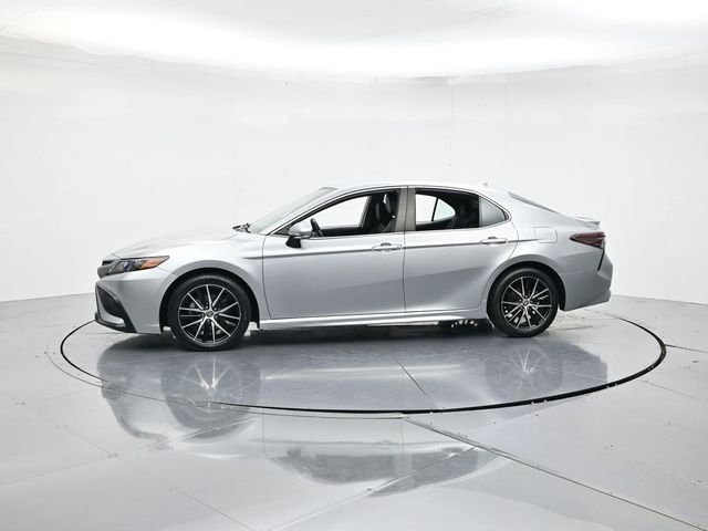 Used 2022 Toyota Camry SE FWD image 7