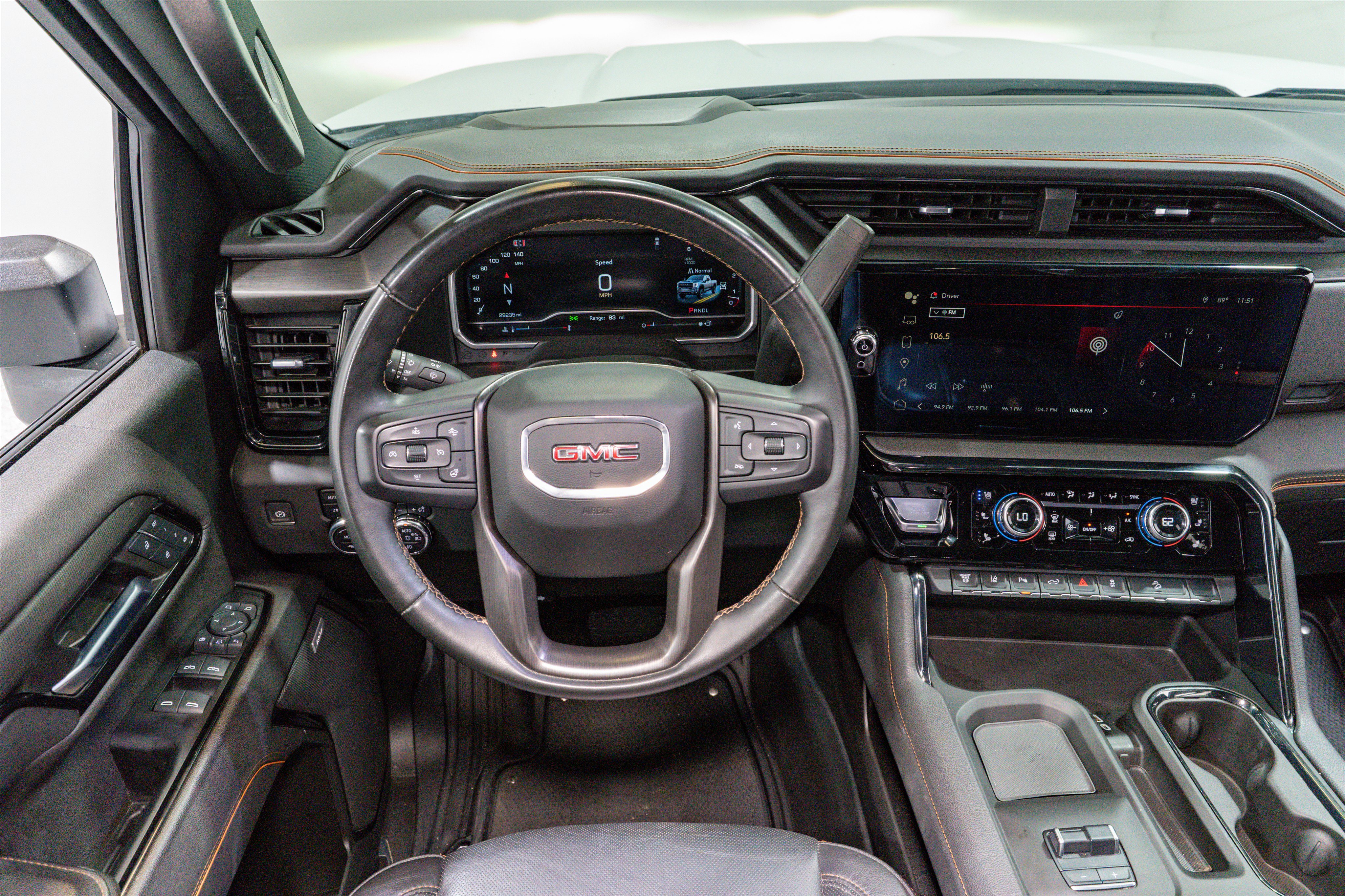 Used 2024 GMC Sierra 2500 AT4 image 15