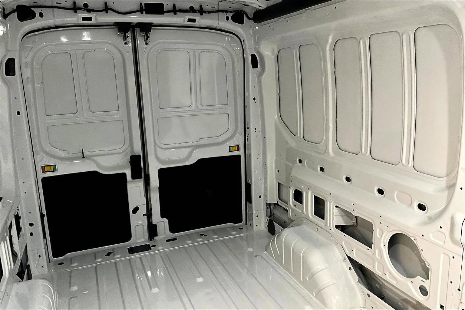New 2026 Ford Transit 250 148 Medium Roof image 34