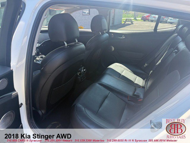 Used 2018 Kia Stinger Premium AWD/4WD image 11