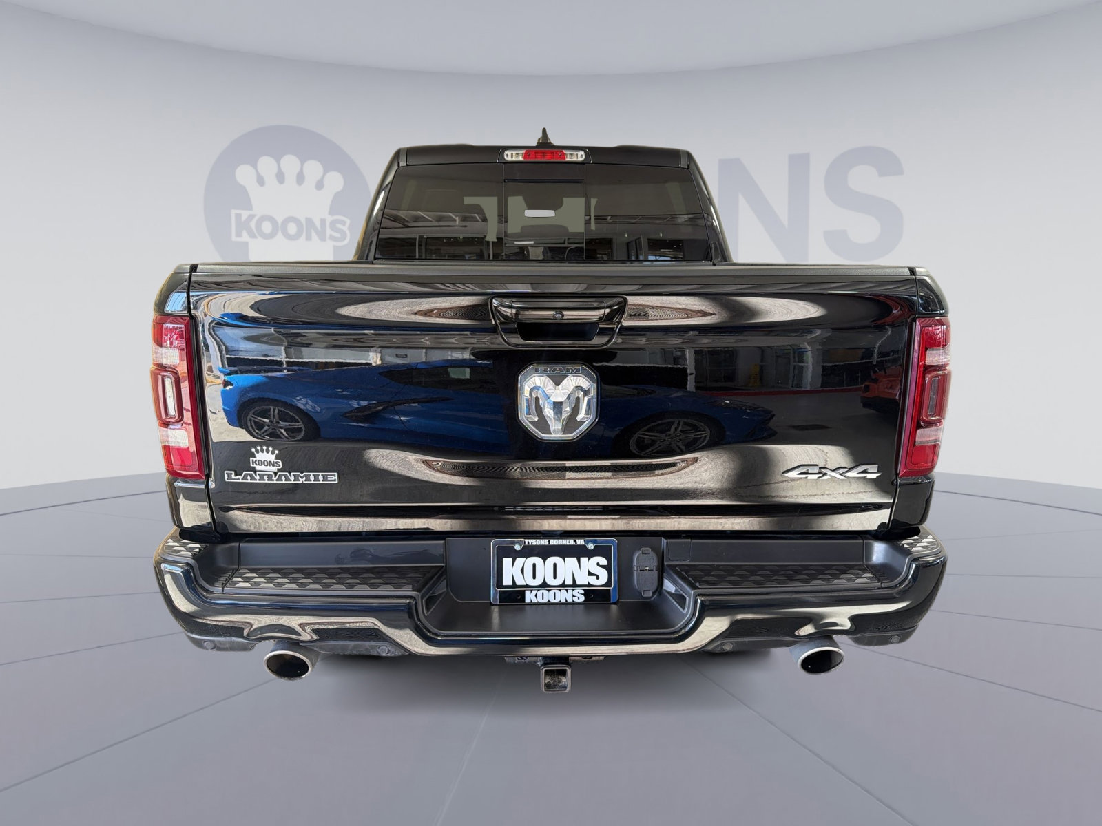 Used 2022 RAM 1500 Laramie w/ Sport Appearance Package image 5