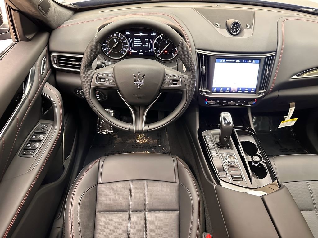 Used 2024 Maserati Levante GT Ultima AWD/4WD image 24