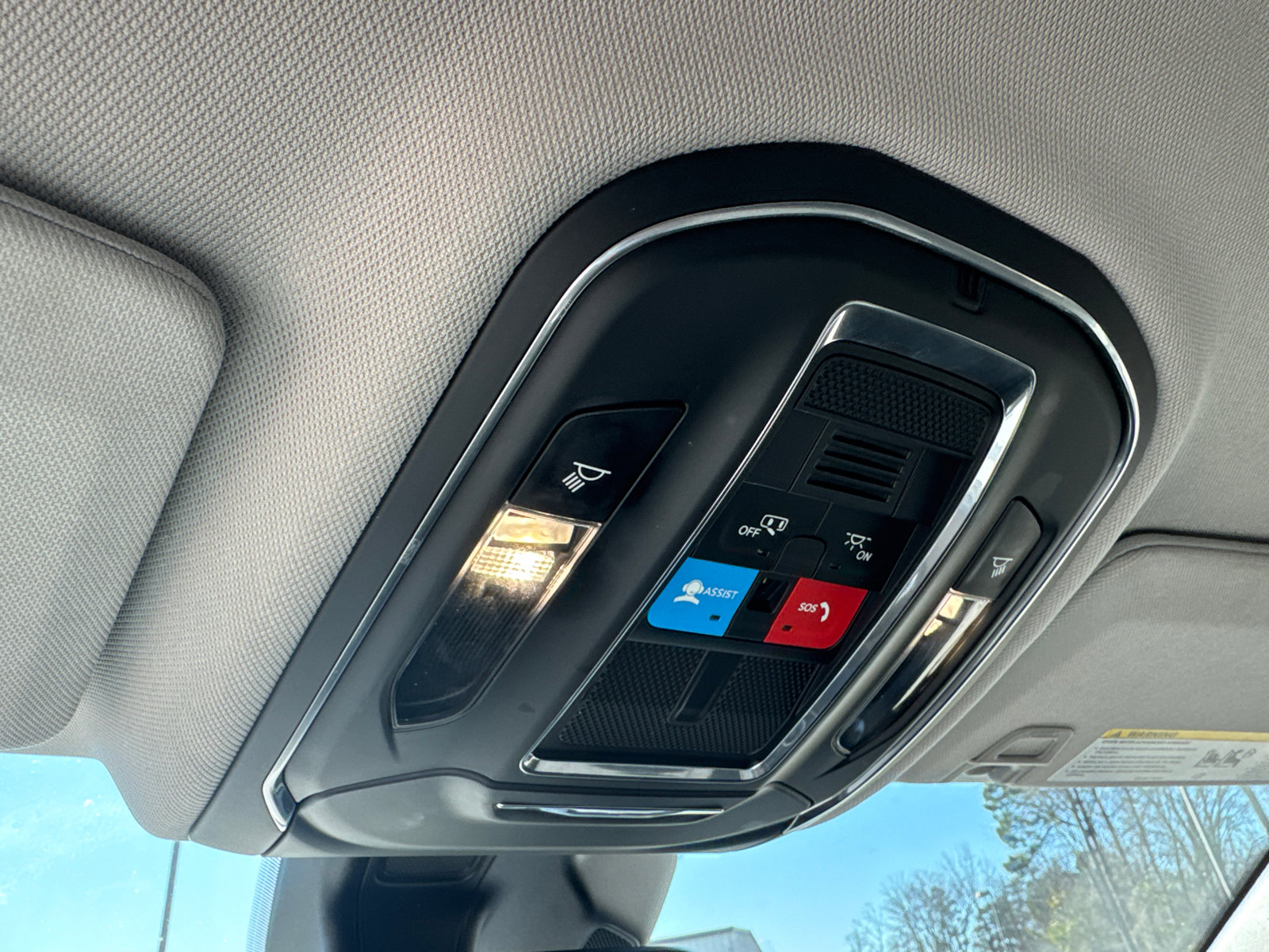 Used 2024 Jeep Grand Cherokee Laredo image 23