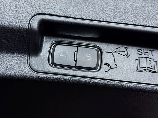 Used 2021 Ford Explorer XLT w/ Equipment Group 202A image 35