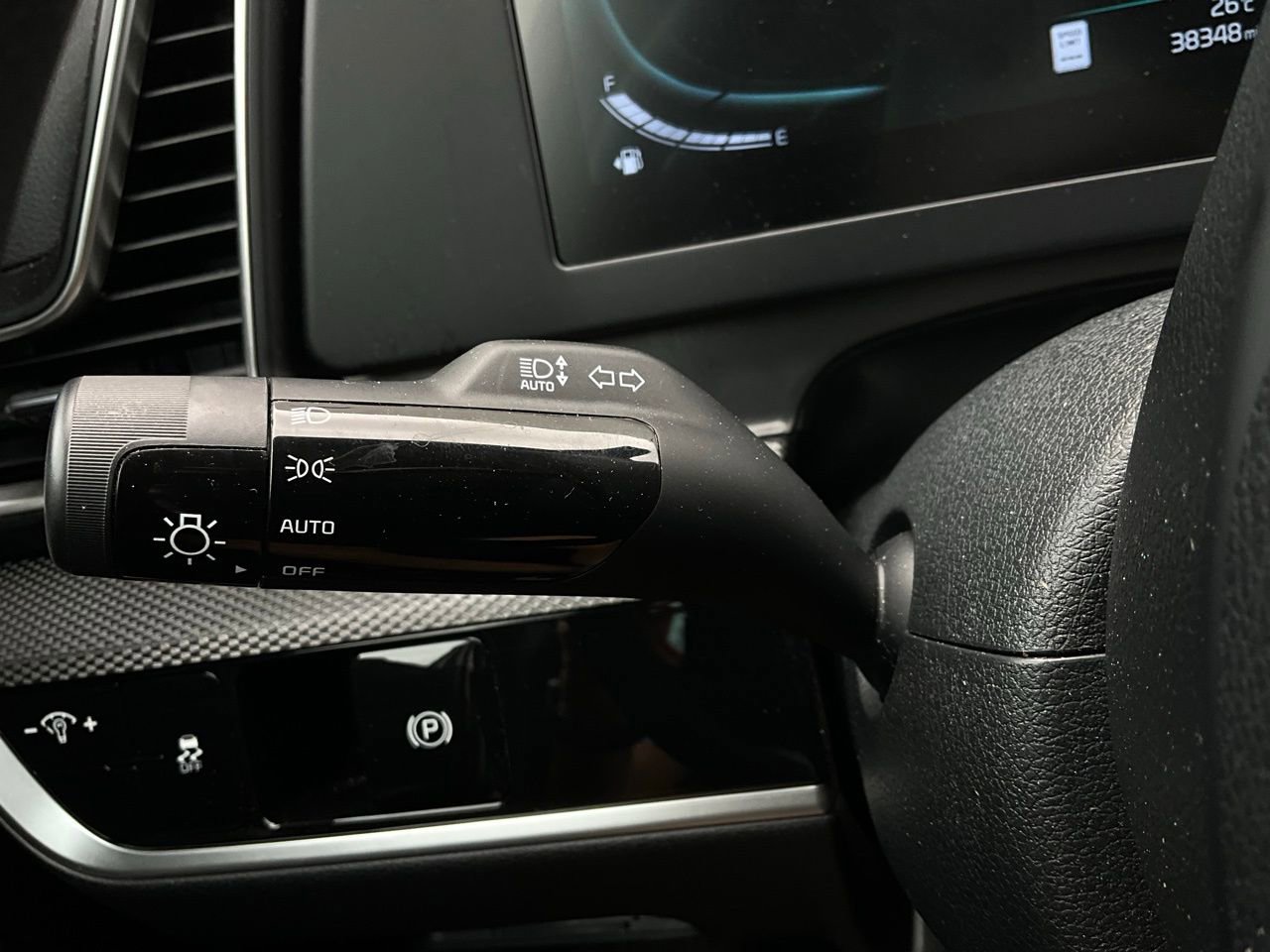 Used 2025 Kia Sportage LX image 33