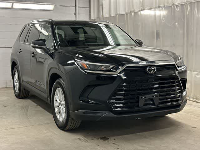 Used 2025 Toyota Grand Highlander AWD image 31