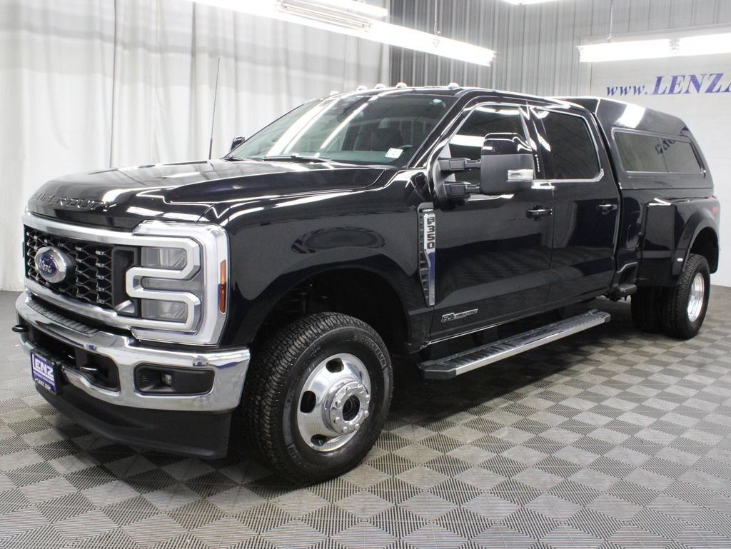 Used 2024 Ford F350 Lariat w/ FX4 Off-Road Package AWD/4WD image 9