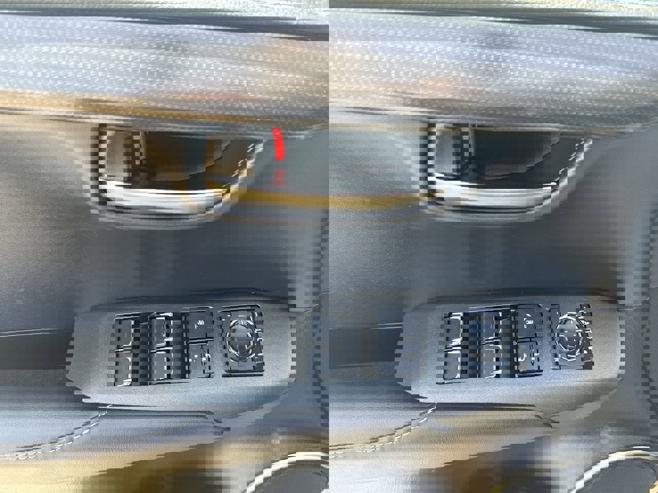 Used 2020 Lexus NX 300h 300h 4D Sport Utility image 22