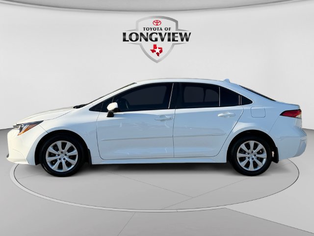 Used 2026 Toyota Corolla LE FWD image 2