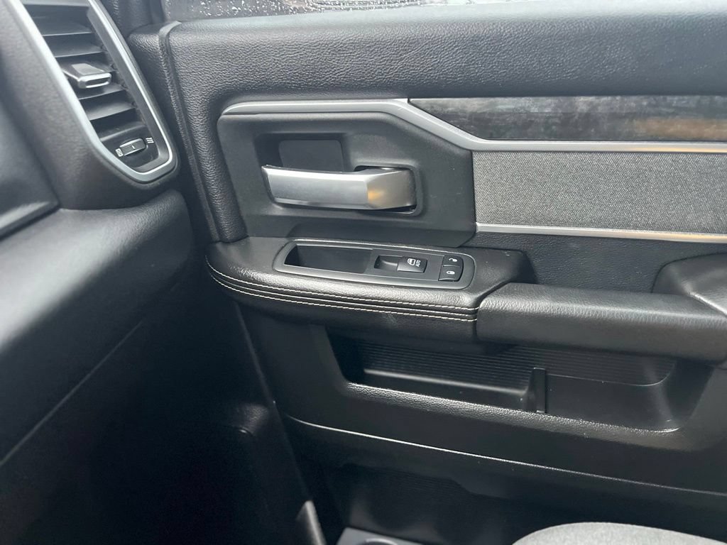 Used 2019 RAM 3500 Big Horn AWD/4WD image 16
